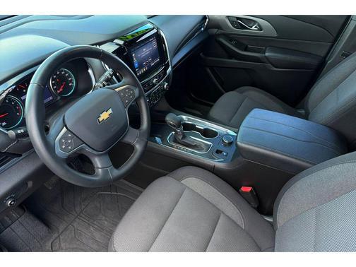 Summit White 2023 Chevrolet Traverse LT Cloth