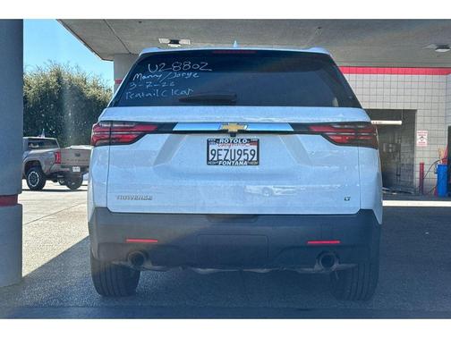 Summit White 2023 Chevrolet Traverse LT Cloth