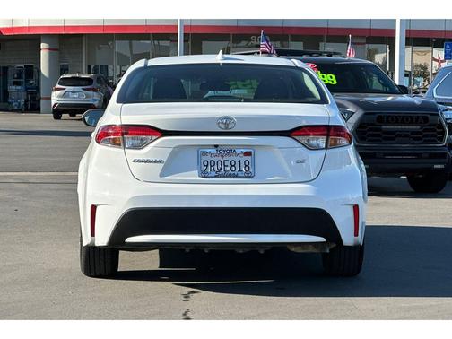 White 2022 Toyota Corolla LE