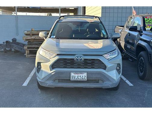 2021 Toyota RAV4 Hybrid XLE