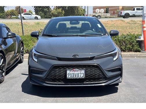 Underground/Midnight Black Metallic 2026 Toyota Corolla XSE