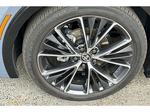 Guardian Gray 2025 Toyota Prius XLE