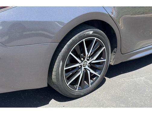 Predawn Gray Mica 2021 Toyota Camry SE