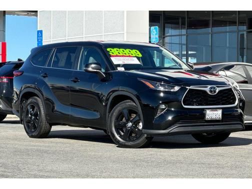 2023 Toyota Highlander LE