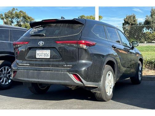 2023 Toyota Highlander LE