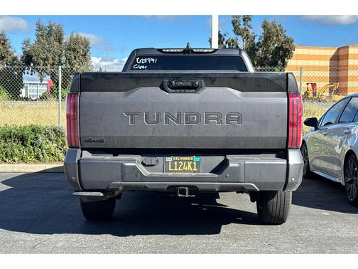 2025 Toyota Tundra Platinum