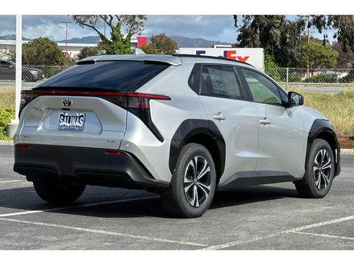 2025 Toyota bZ4X XLE