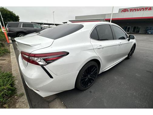 Wind Chill Pearl 2021 Toyota Camry XSE