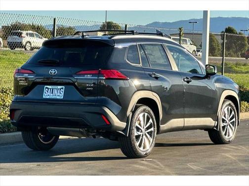 2025 Toyota Corolla Cross XLE