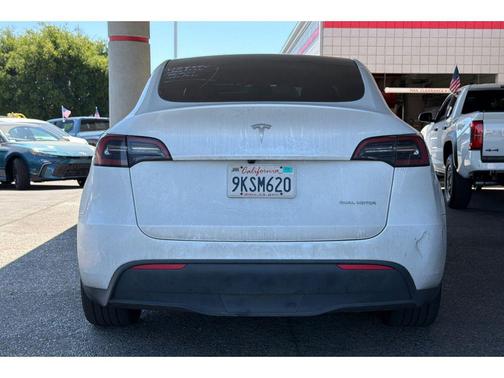 2024 Tesla Model Y Long Range Dual Motor All-Wheel Drive