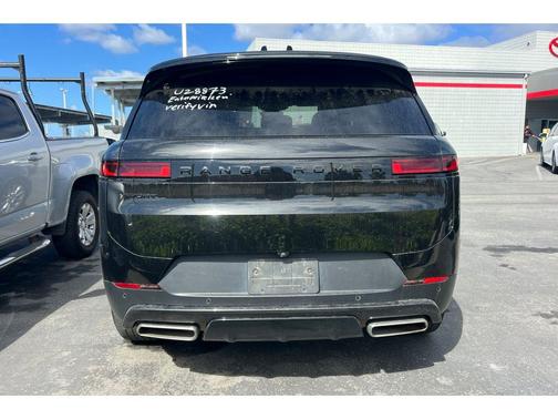2025 Land Rover Range Rover Sport SE