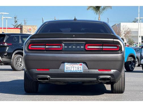 2018 Dodge Challenger SXT