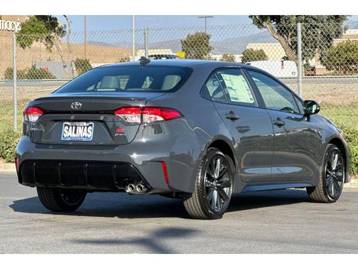 2026 Toyota Corolla Hybrid SE