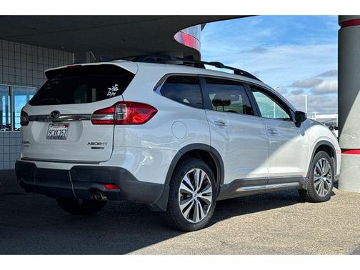 Crystal White Pearl 2019 Subaru Ascent Touring 7-Passenger
