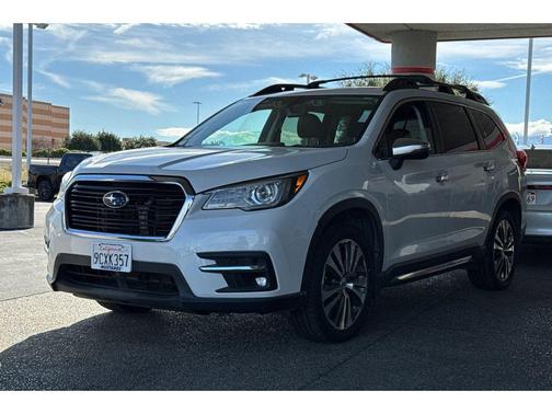 Crystal White Pearl 2019 Subaru Ascent Touring 7-Passenger