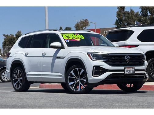 White 2024 Volkswagen Atlas 2.0T SEL Premium R-Line 4MOTION
