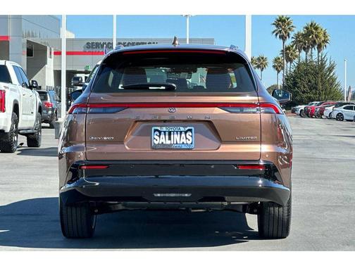 2025 Toyota Crown Signia Limited