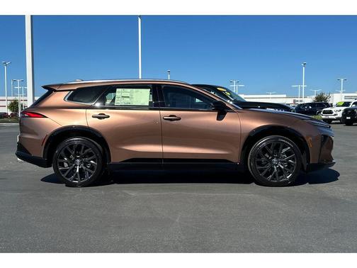 2025 Toyota Crown Signia Limited