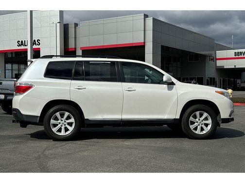 2013 Toyota Highlander SE