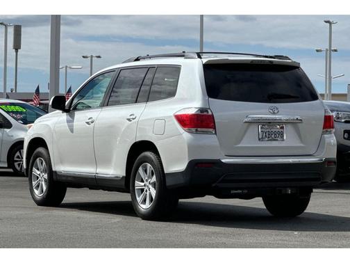 2013 Toyota Highlander SE