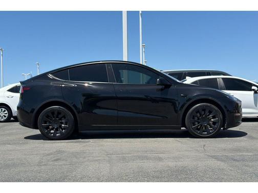Black 2022 Tesla Model Y Long Range Dual Motor All-Wheel Drive