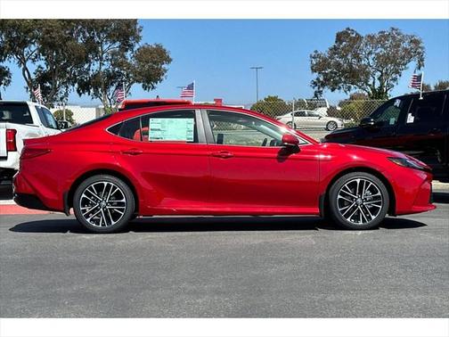 2025 Toyota Camry XLE