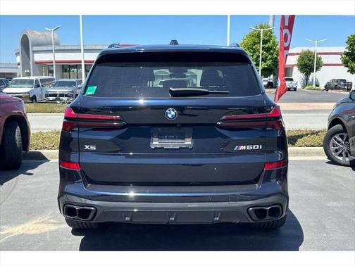 2024 BMW X5 M60i
