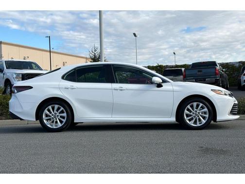 Ice Cap 2024 Toyota Camry LE