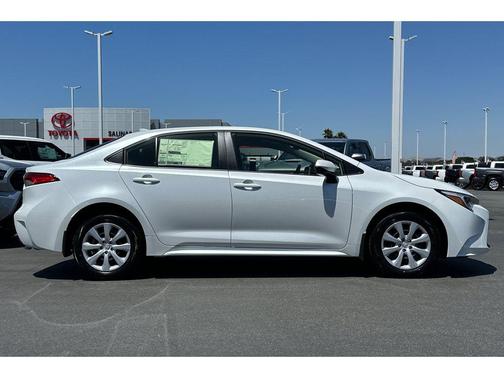 2024 Toyota Corolla Hybrid LE