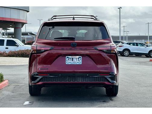 2025 Toyota Sienna XSE 7 Passenger