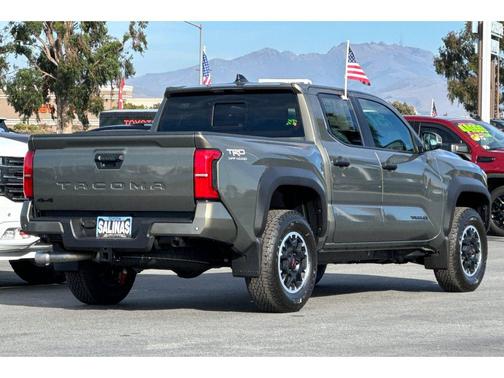 2025 Toyota Tacoma TRD Off Road