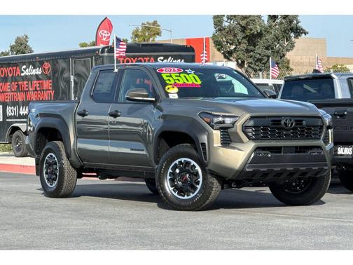 2025 Toyota Tacoma TRD Off Road