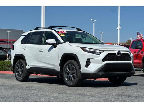 2025 Toyota RAV4 Hybrid XLE Premium