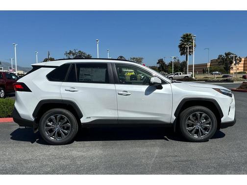 2025 Toyota RAV4 Hybrid XLE Premium
