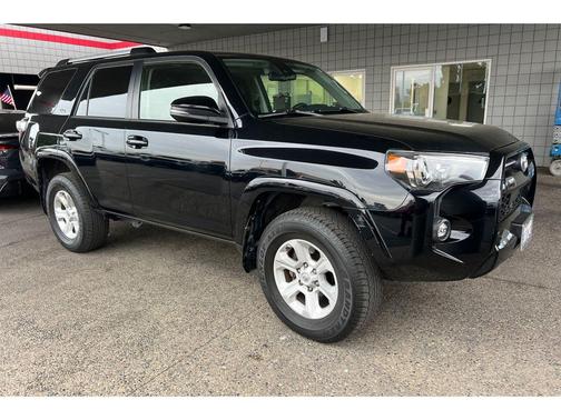 Midnight Black Metallic 2022 Toyota 4Runner SR5 Premium