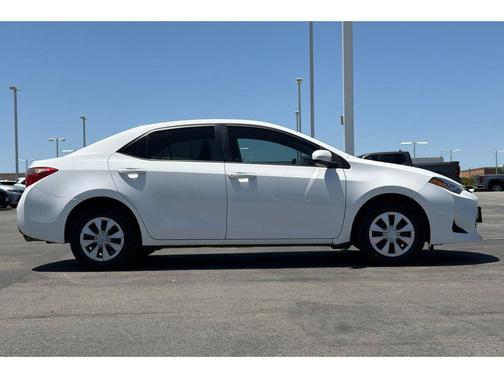 Super White 2017 Toyota Corolla L