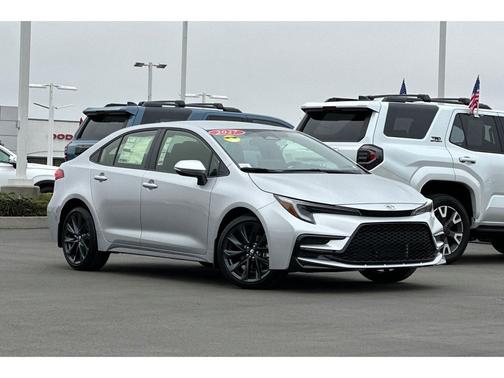 Classic Silver Metallic 2027 Toyota Corolla SE