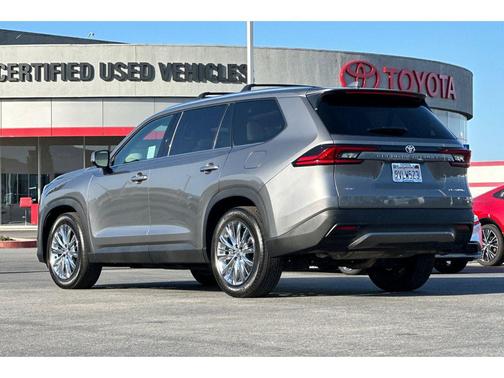 Heavy Metal 2025 Toyota Grand Highlander Platinum