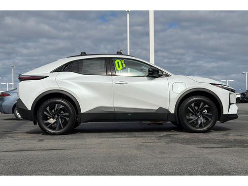 Wind Chill Pearl 2026 Toyota C-HR SE