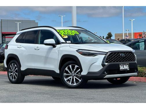 2023 Toyota Corolla Cross XLE