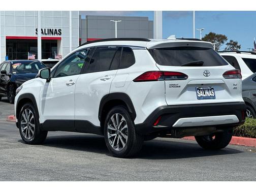 2023 Toyota Corolla Cross XLE