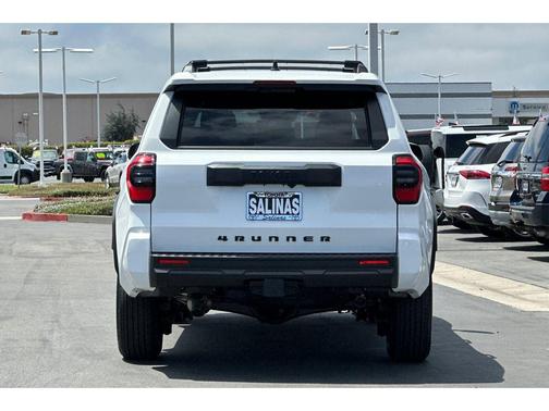 2025 Toyota 4Runner SR5