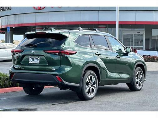 2025 Toyota Highlander Hybrid XLE