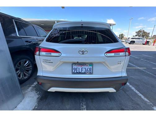 Wind Chill Pearl 2023 Toyota Corolla Cross LE