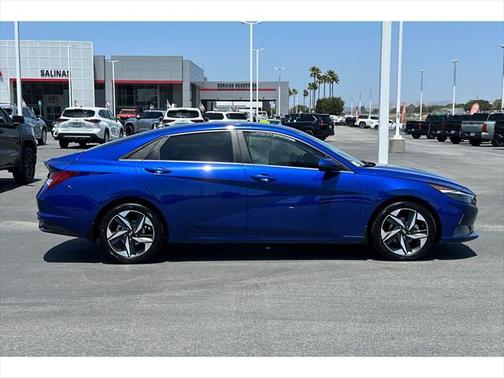 2023 Hyundai ELANTRA Limited