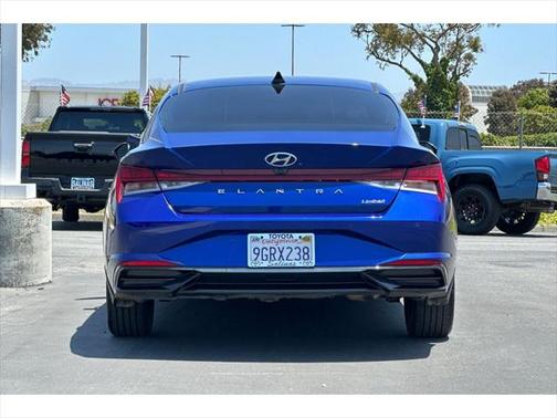 2023 Hyundai ELANTRA Limited