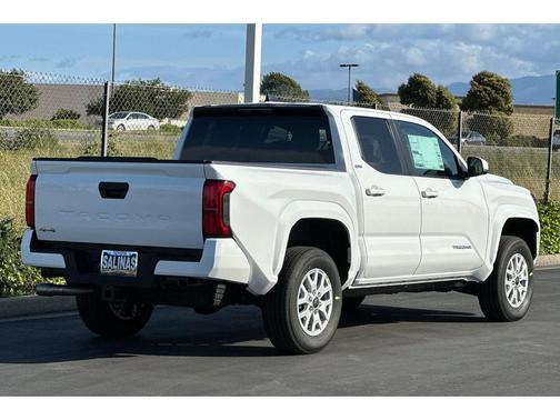2025 Toyota Tacoma SR5