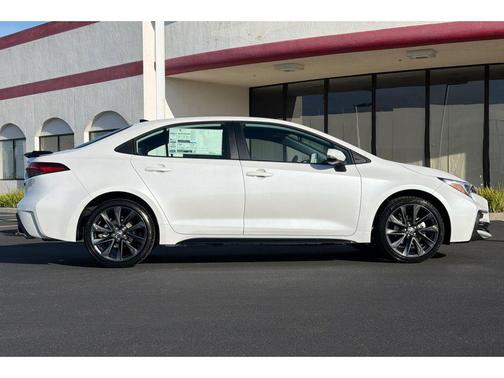 Wind Chill Pearl with Midnight Black Metallic roof 2026 Toyota Corolla XSE