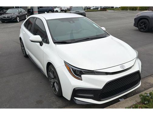 Super White 2021 Toyota Corolla SE