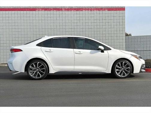 Super White 2021 Toyota Corolla SE